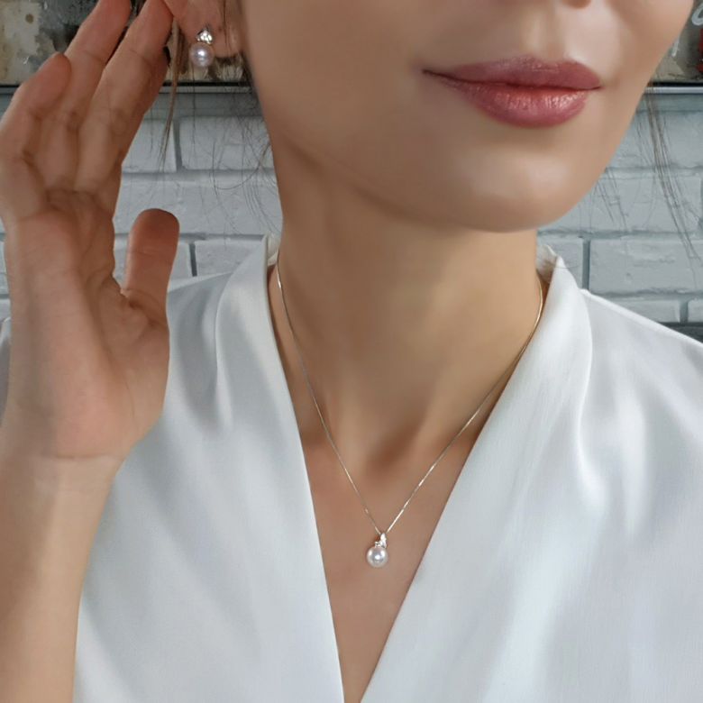 Pendentif et Boucles Tsuguka. Perles Akoya, Or blanc, diamants - 8