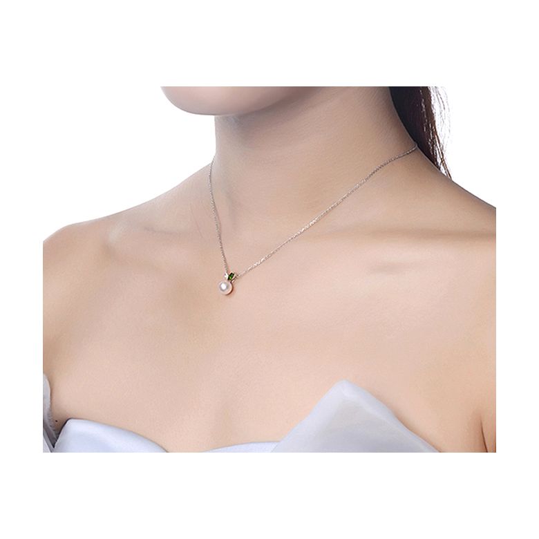 Pendentif perle Akoya. Or blanc, diamants et Péridot - 4