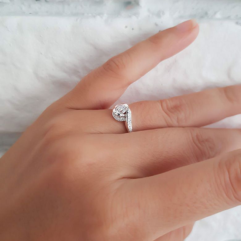 Bague A une Madone Platine - 8