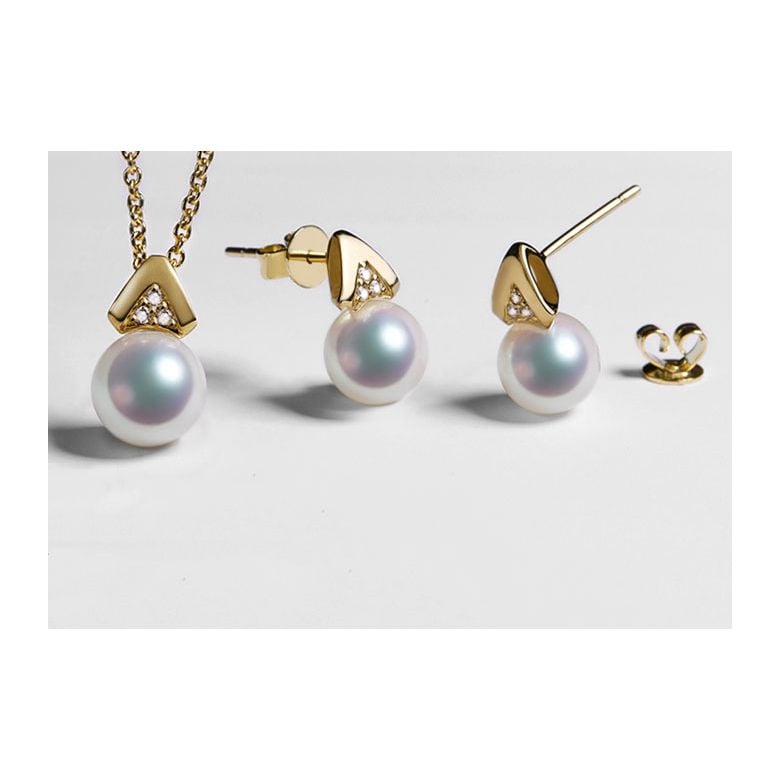 Pendentif triangulaire perle Akoya du Japon, Or jaune et diamants  - 4