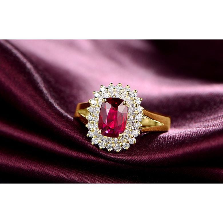 Bague rubis sertie d'une double rangée de diamants. Or jaune - 3