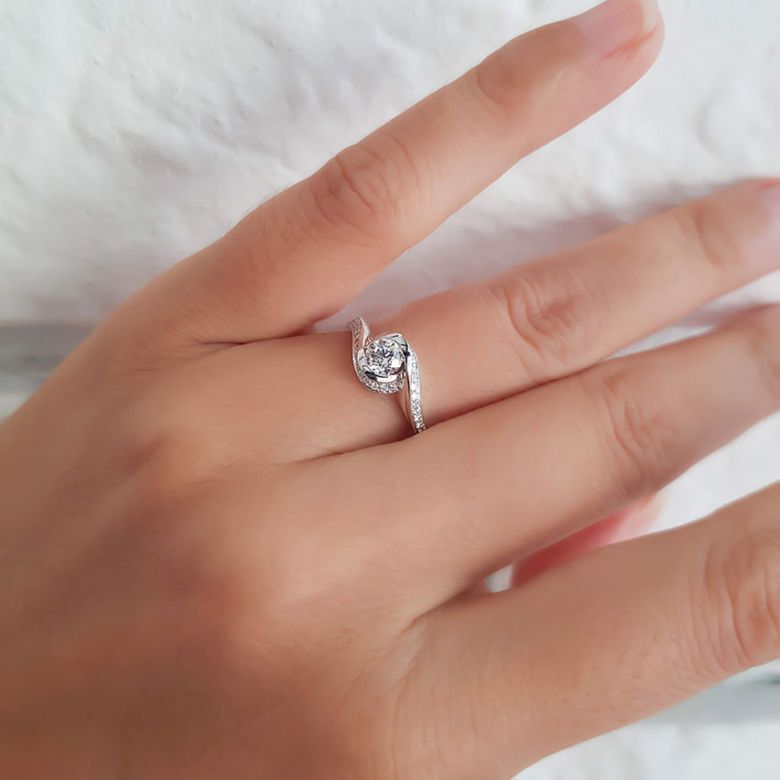 Bague A une Madone Platine - 7
