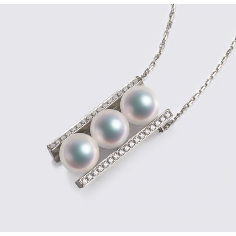 Pendentif 3 perles Akoya. Barettes or blanc sertis diamants. Otohiko - 4