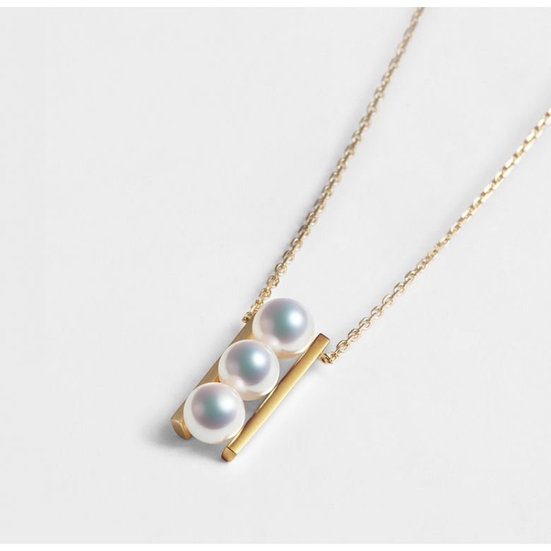 Pendentif 3 perles Akoya et or jaune. Disposition rail. Takana - 10