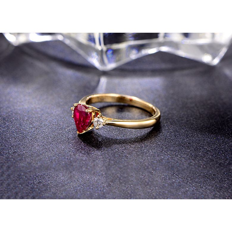 Bague Amour. Or jaune, rubis 1ct taillé en poire, diamants - 5