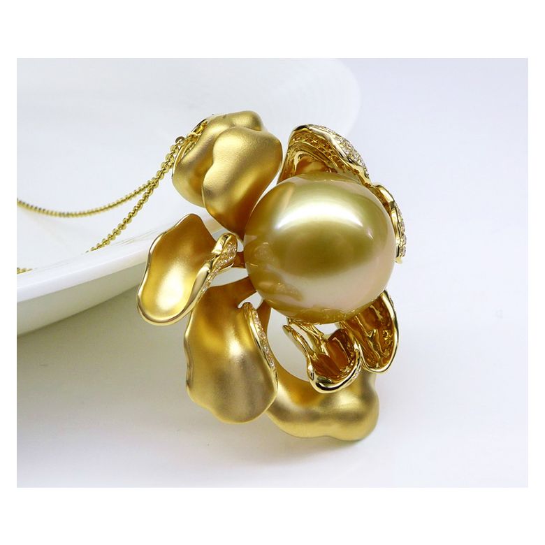 Pendentif Pivoine Or jaune. Perle dorée. Diamants - 13