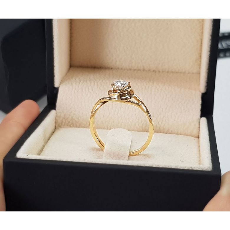 Solitaire bague ensorcelée - Diamant 0.15 carat - Or jaune 750/1000 | Gemperles - 9