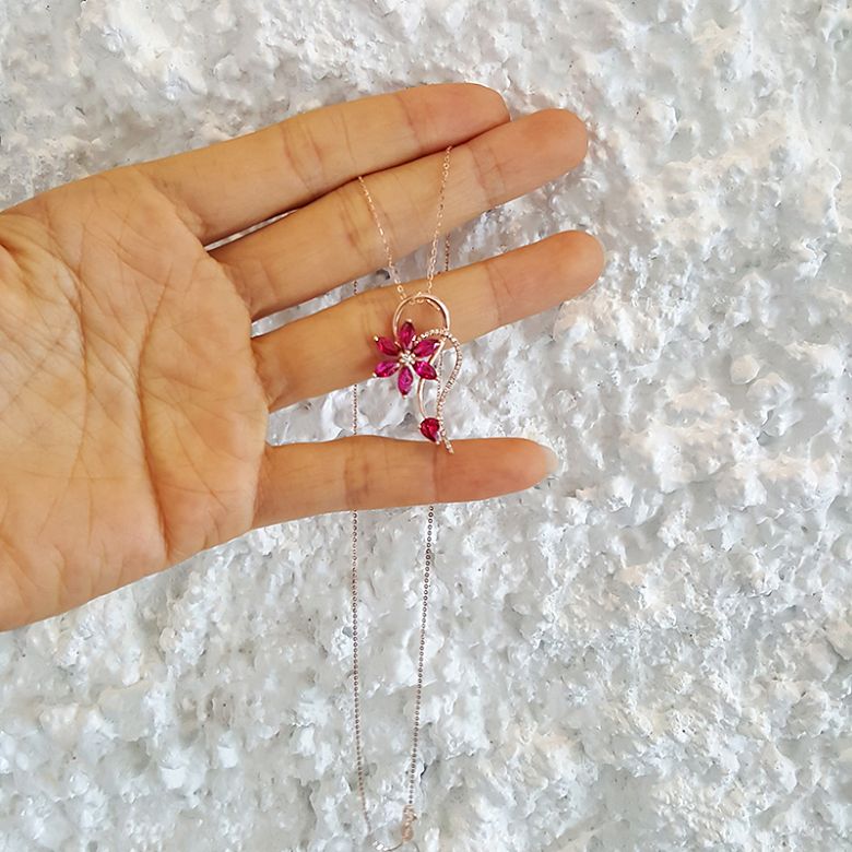 Pendentif Fleur en or rose -  Rubis et diamants sertis - 5