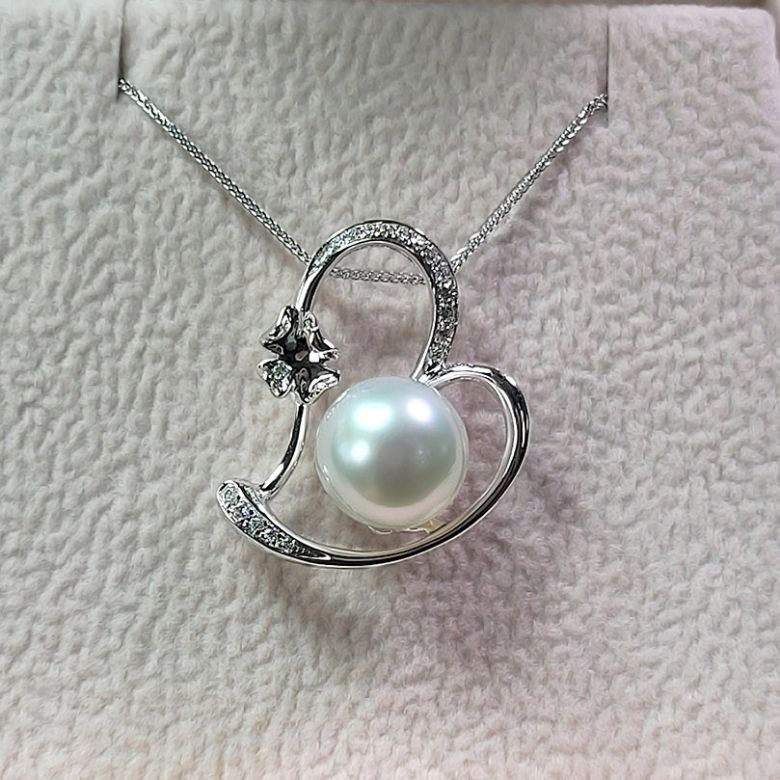 Pendentif perle d'Australie or blanc et diamant - Coeur de trèfle - 2