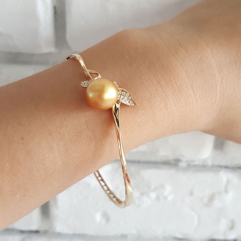 Bracelet végétal jonc or jaune - Perle d'Australie dorée - Diamants - 5