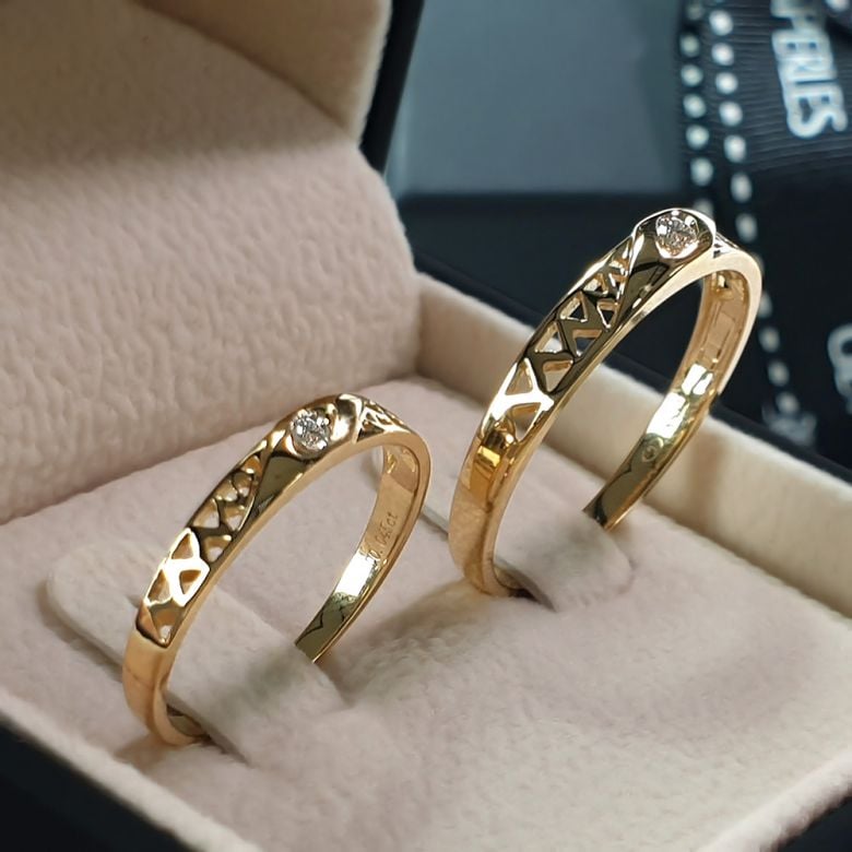 Alliance contemporaine -  Alliance Femme Or jaune - Diamant - 2