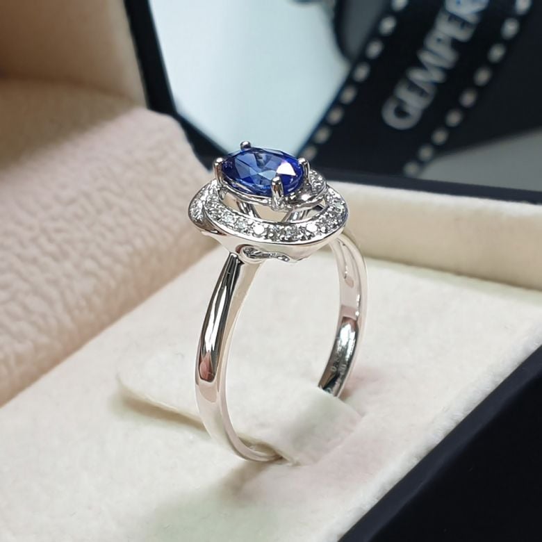 Bague saphir bleu. Or blanc, diamants myriade - 9