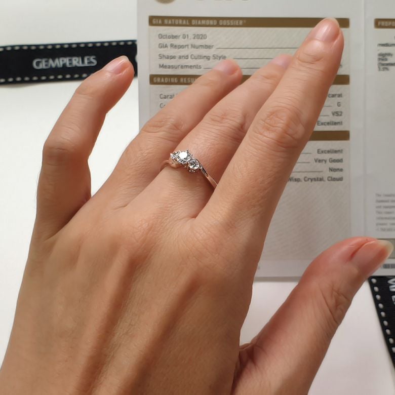 Solitaire trilogie or blanc - Bague de fiançaille 3 diamants | Trilogie - 10