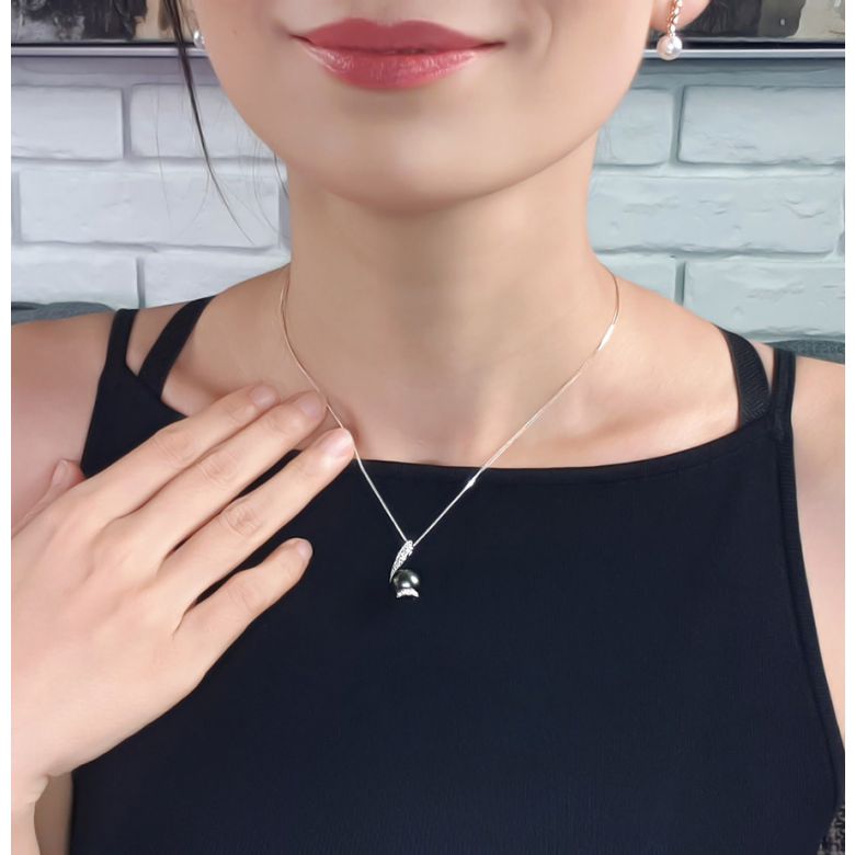 Pendentif Seal - Perle de Tahiti en Écrin d'Or Blanc et Diamants - 1