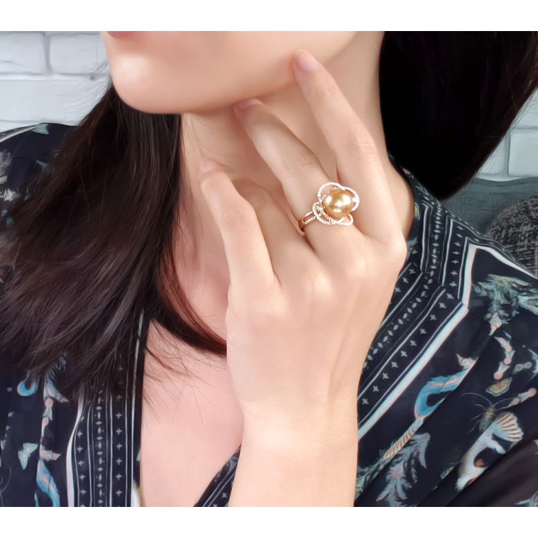 Bague fleur - Un matin de rosé - Perle de Tahiti, or jaune, diamants - 10