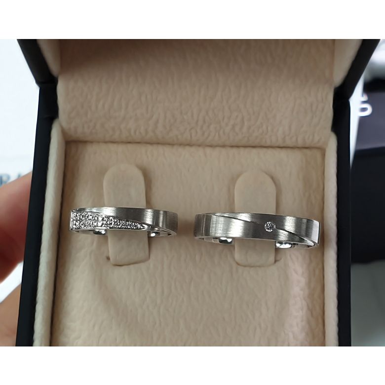 Alliance Sillage Amoureux Homme - Platine, Diamants | Gemperles - 3