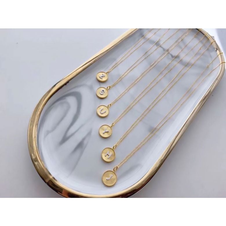 Pendentif Lettre de l'Alphabet - Vos initiales diamantées autour du cou - 19