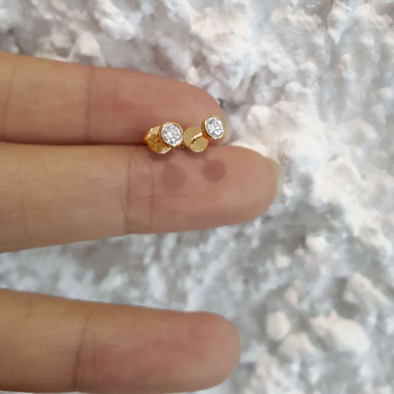 Puces diamants serties clos 0.20ct. Or jaune. Carat personnalisable - 6