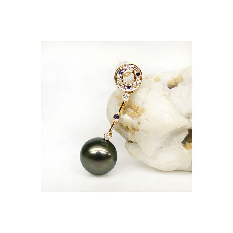 Boucles oreilles - Perles de Tahiti noires - Or jaune, diamants, saphirs - 2