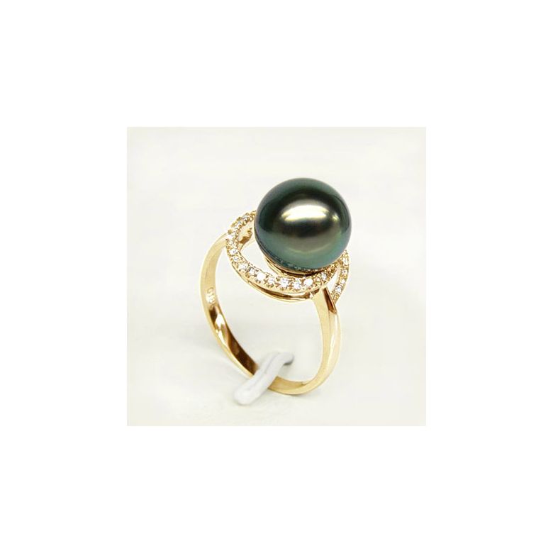 Bague or jaune - Perle de Tahiti encerclée - Diamants sertis griffes - 7