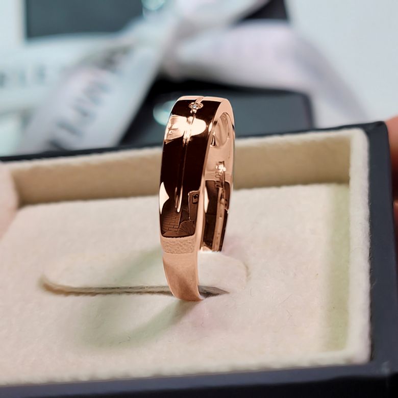 Alliance Homme or rose 18cts - Diamant serti clos - 6