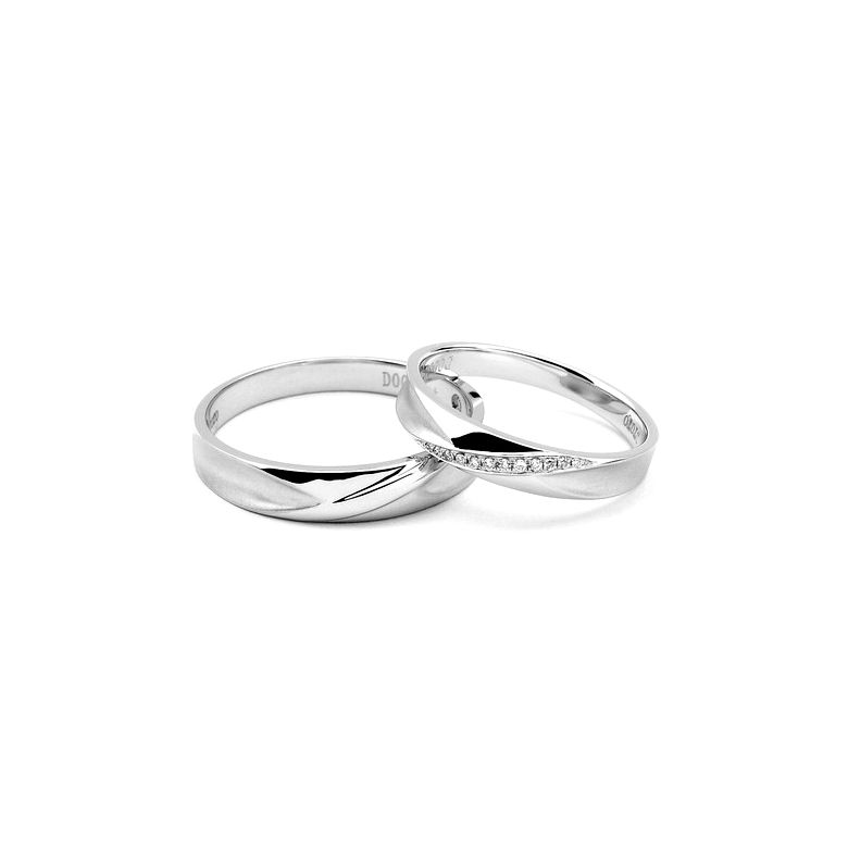 Duo d'alliances prestige - Design en diagonale -  Platine, diamants - 2