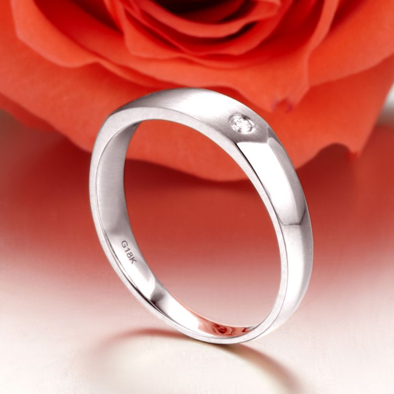 Alliance homme taillée biseau - Or blanc brossé et poli - Diamant | karasek - 3