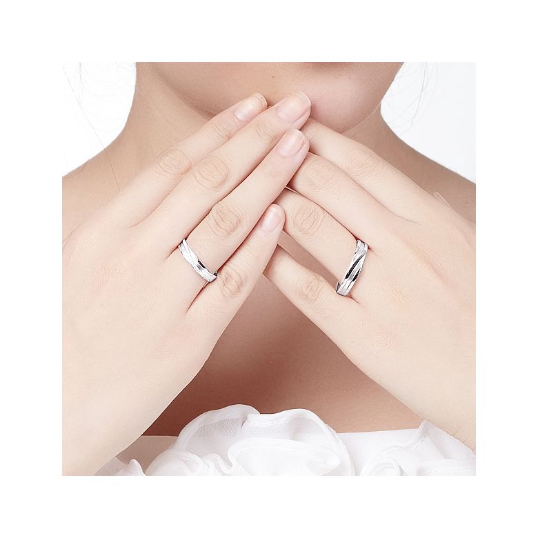 Duo d'alliances prestige - Design en diagonale -  Or blanc, diamants | Gemperles - 2