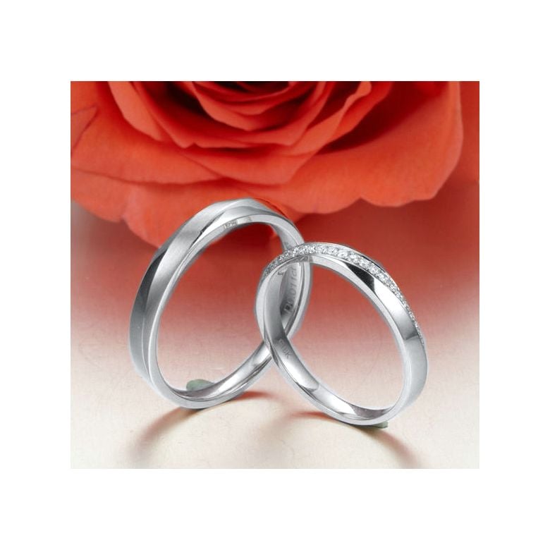 Alliances modernes homme et femme. Or blanc 18cts, diamants | Tea & Ovidio - 5