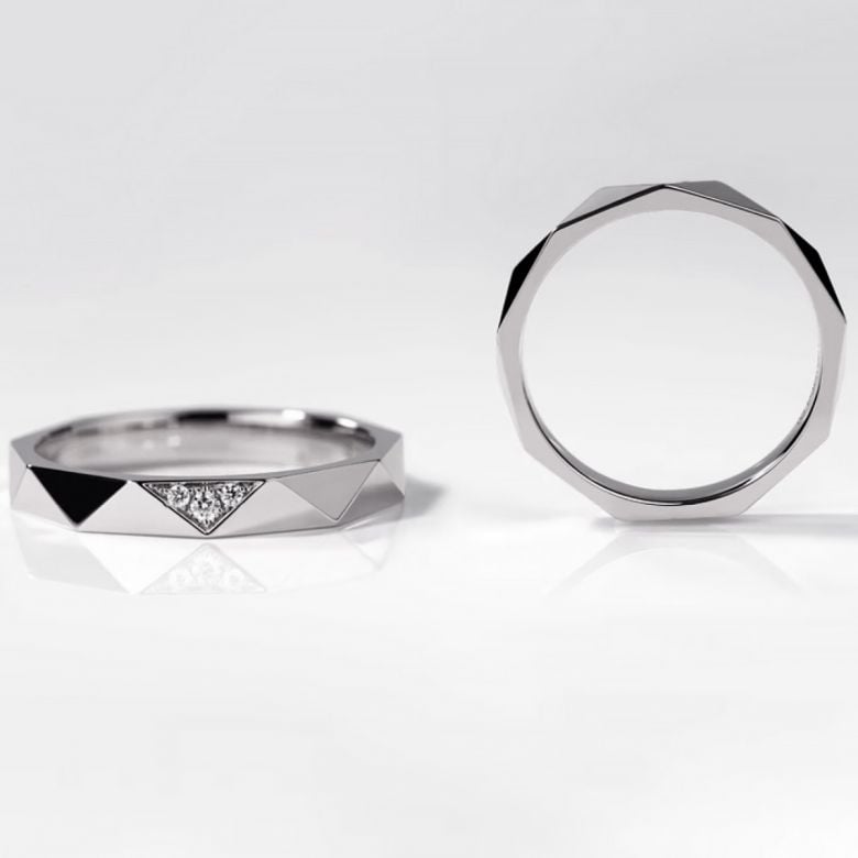 Alliance de Mariage Triangulaire en Or blanc 18ct avec Diamants - 2
