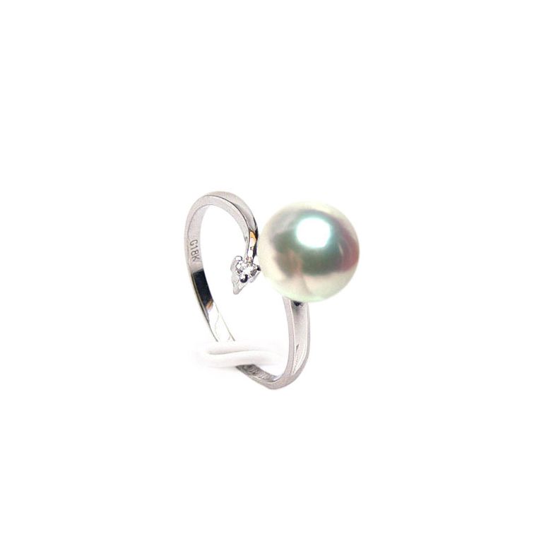 Bague or blanc - Perle Akoya blanche Japon - Diamants sertis 3 griffes  - 1
