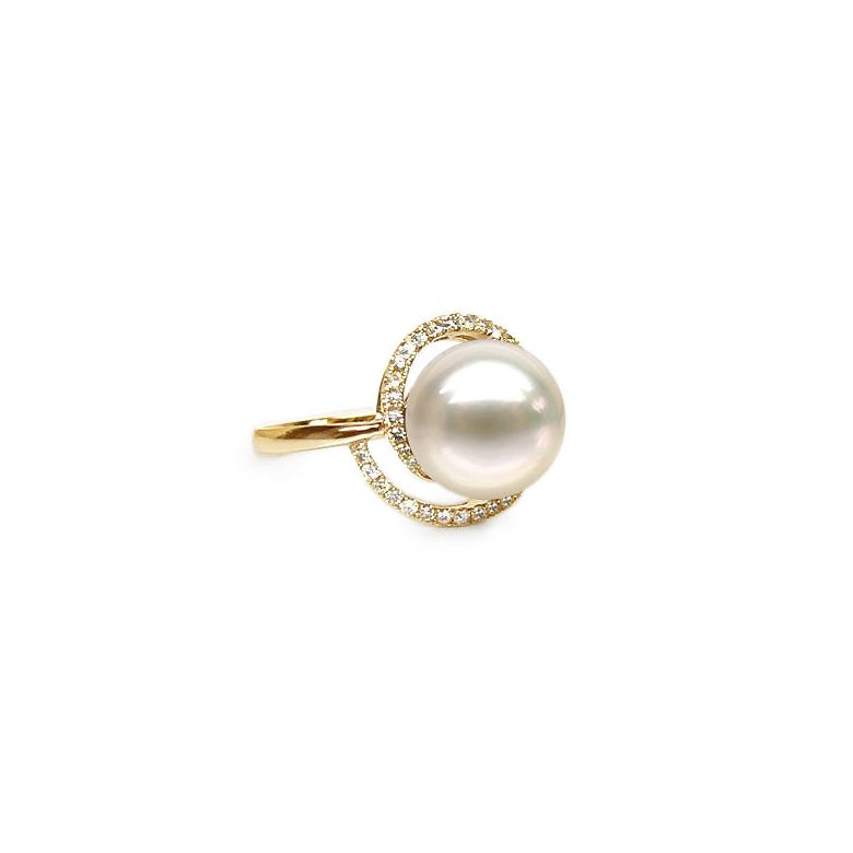 Bague perle d'eau douce blanche - Encerclement d'or jaune et diamants - 1