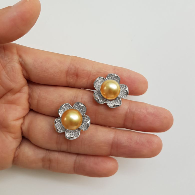 Boucles d'oreilles fleurs de frangipanier - Perles d'Australie dorées or blanc - 2