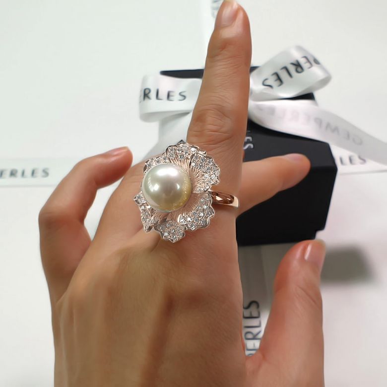 Bague perle d'Australie - Fleur or rose pétales ajourées - Diamants - 5