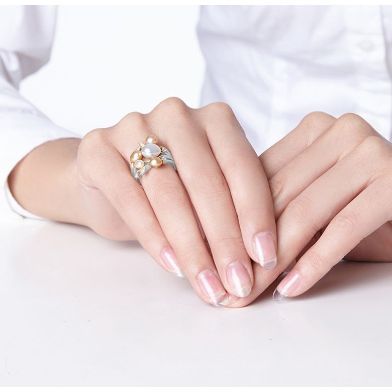 Bague secret flower first en perles d'Australie blanches et dorées - Or blanc - 9