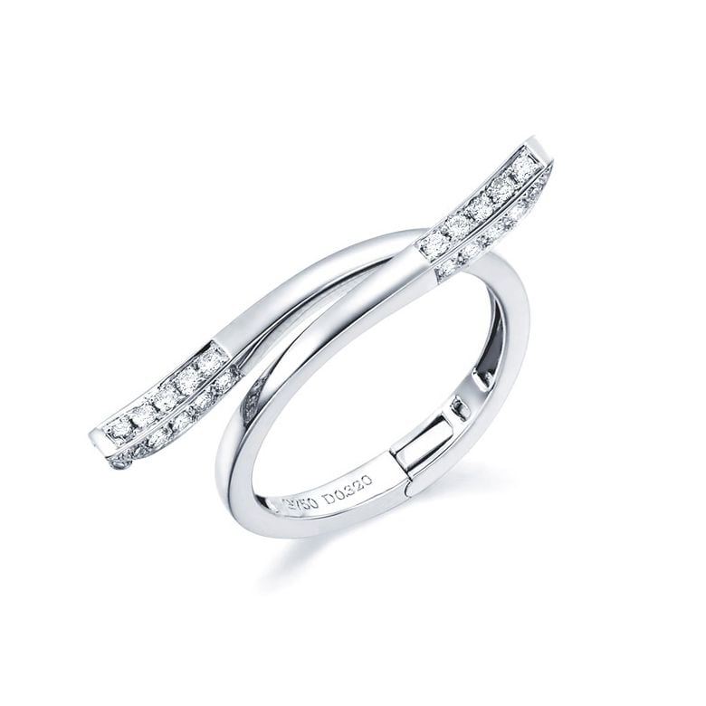 Bague anneau type pendentif. Cœur or blanc diamants | Polichinelle - 1