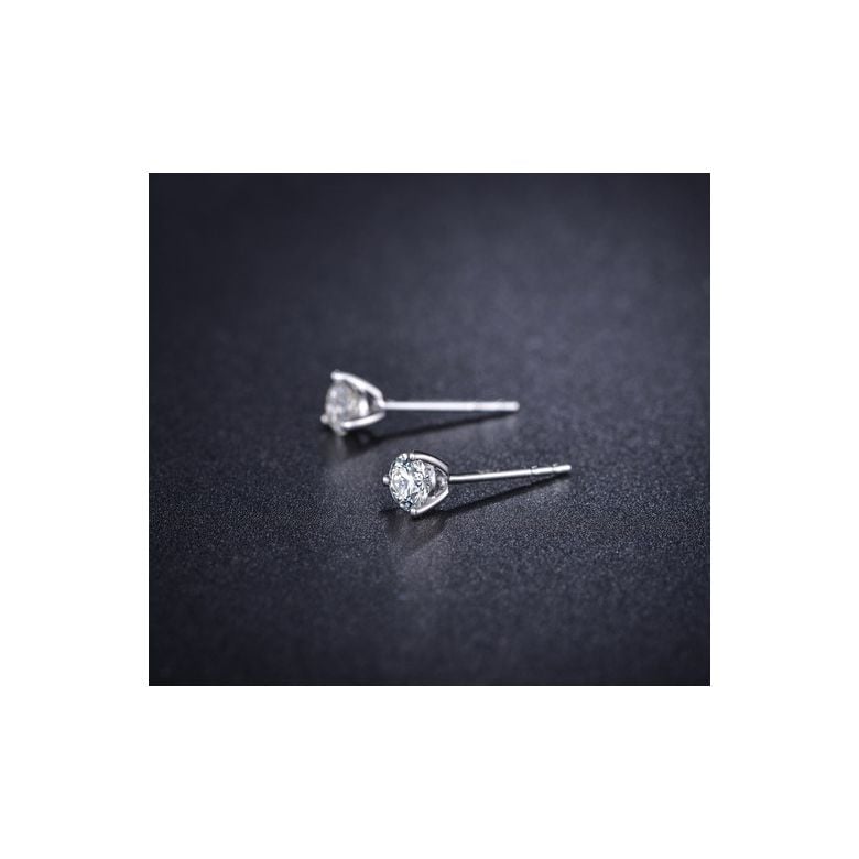 Puces diamants 0.10ct. Or blanc. Carat personnalisable - 5