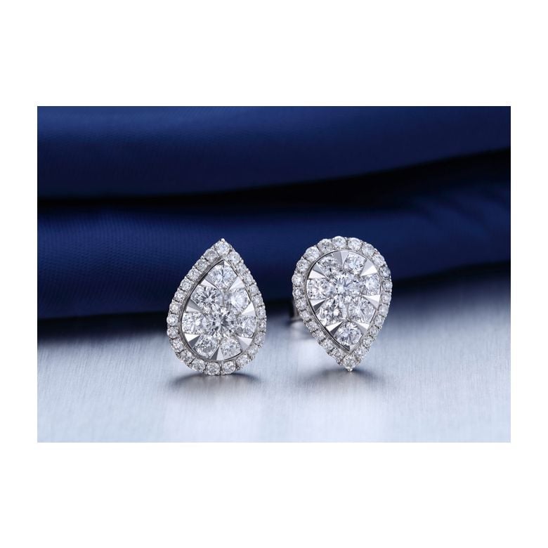 Boucles Oreilles goutte diamants. Or blanc 18cts. Diamants 0.60ct - 4
