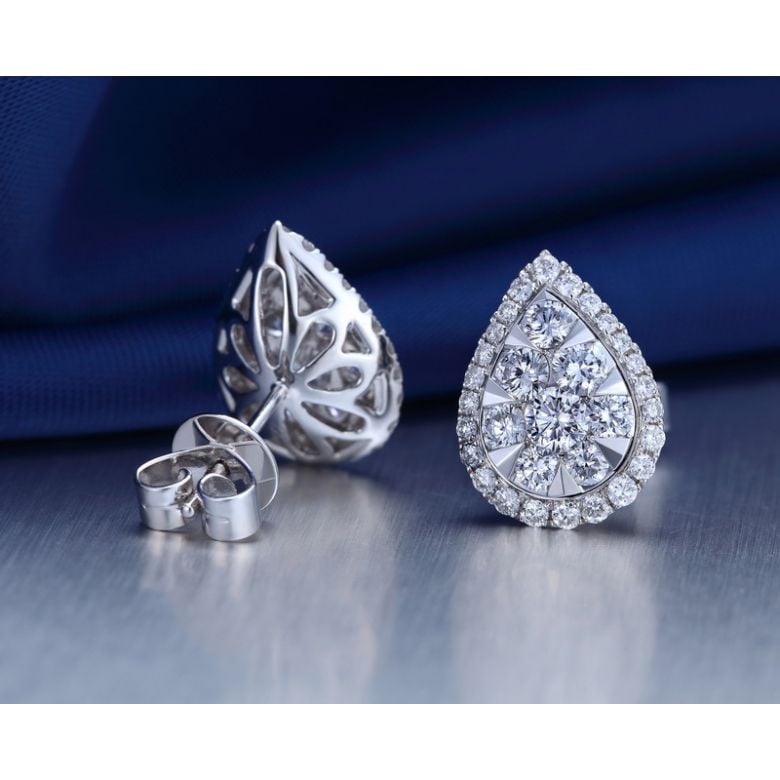 Boucles Oreilles goutte diamants. Or blanc 18cts. Diamants 0.60ct - 3