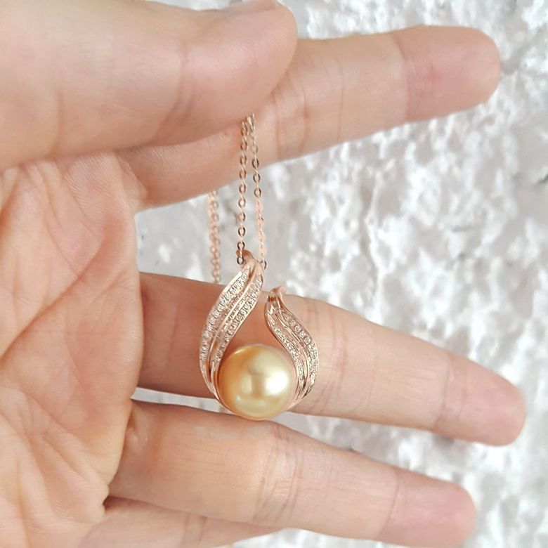  Pendentif Douce Végétale - Perle dorée - Or rose, diamants - 6