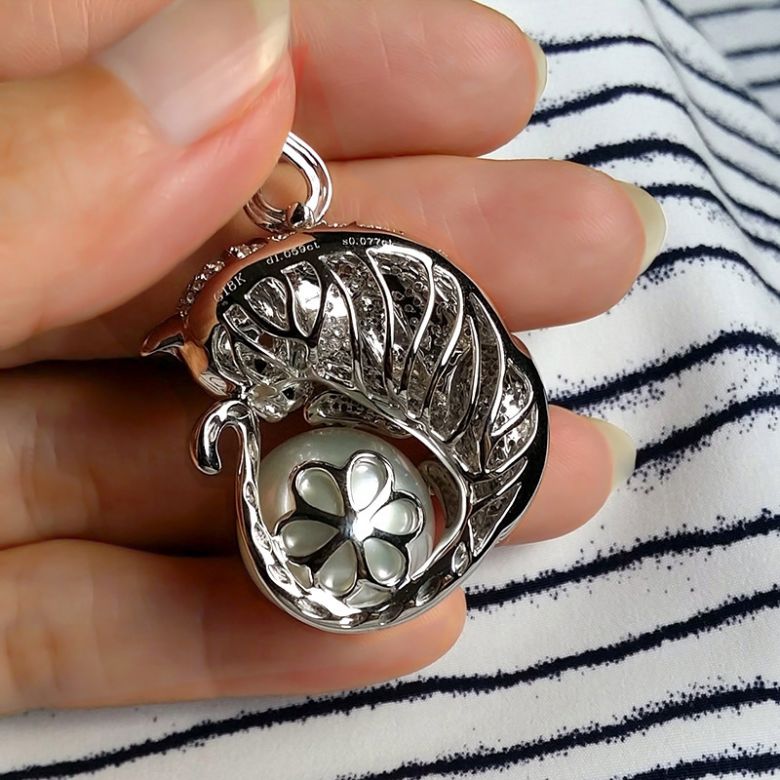 Pendentif Chat - Perle d'Australie, or, diamants - Kingdom of Animals or rose - 3
