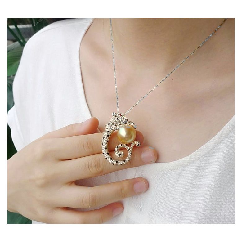 Pendentif Léopard. Perle d'Australie Dorée, Or blanc, Diamants - 4