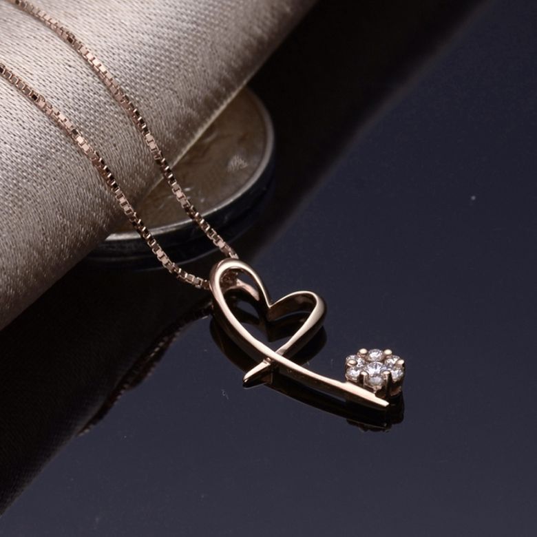 Pendentif coeur en papillon - Or rose et diamants 0.15ct - 2