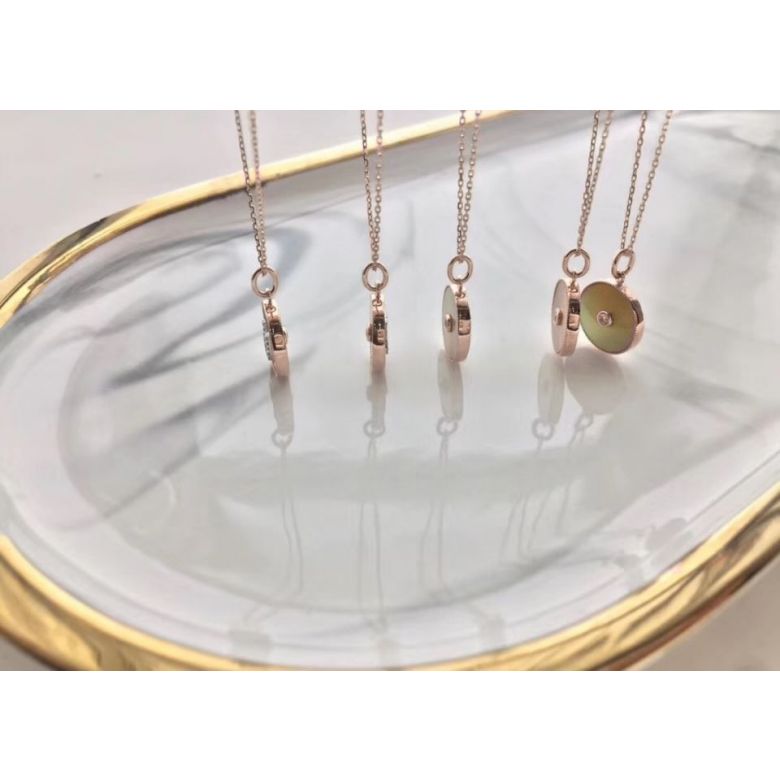 Pendentif Lettre de l'Alphabet - Vos initiales diamantées autour du cou or rose - 13