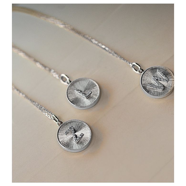 Pendentif Lettre de l'Alphabet - Vos initiales diamantées autour du cou or blanc - 7