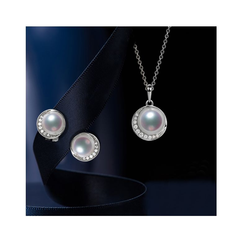 Pendentif et Boucles Hinata. Perles Akoya, Or blanc, diamants. - 1