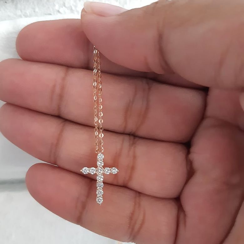 Pendentif religieux forme croix Or rose, Diamants - 7
