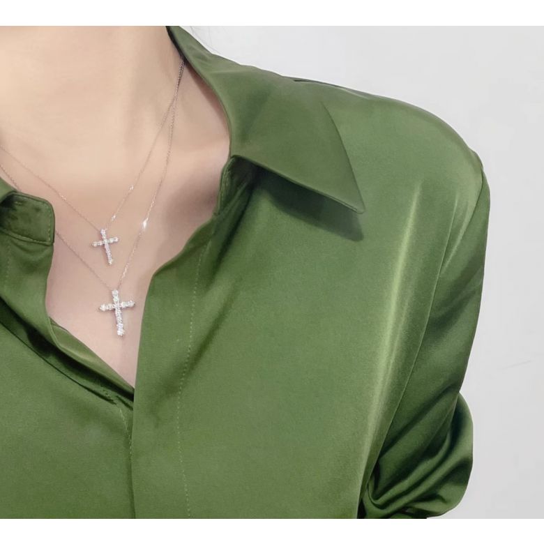 Pendentif religieux forme croix Or blanc - 1