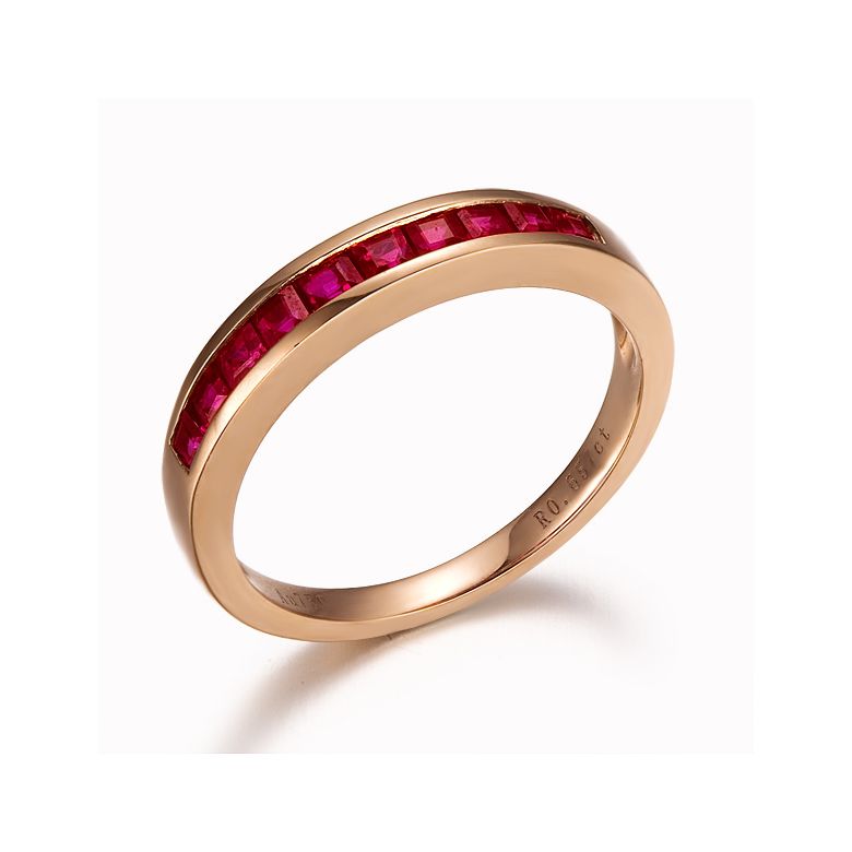 Bague contemporaine or rose - Rubis sertis rails de 0.66 carat - 2