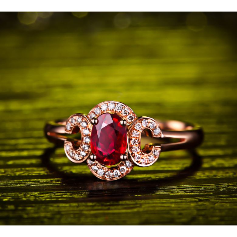 Bague de fiançailles en rubis diamants et or rose. Motifs bouclés - 3